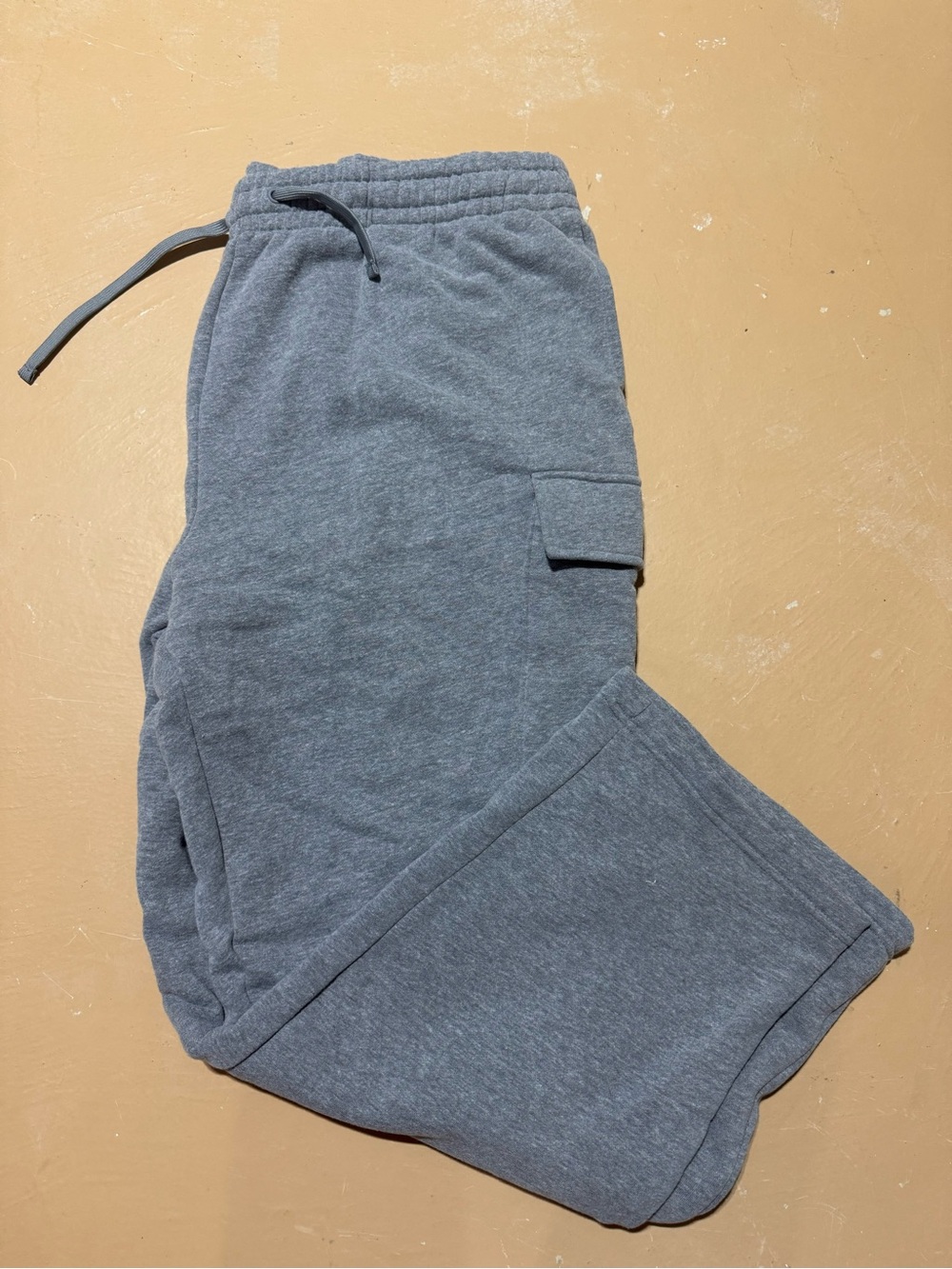 tek gear Heather Gray Men's Cargo Joggers with Drawstring